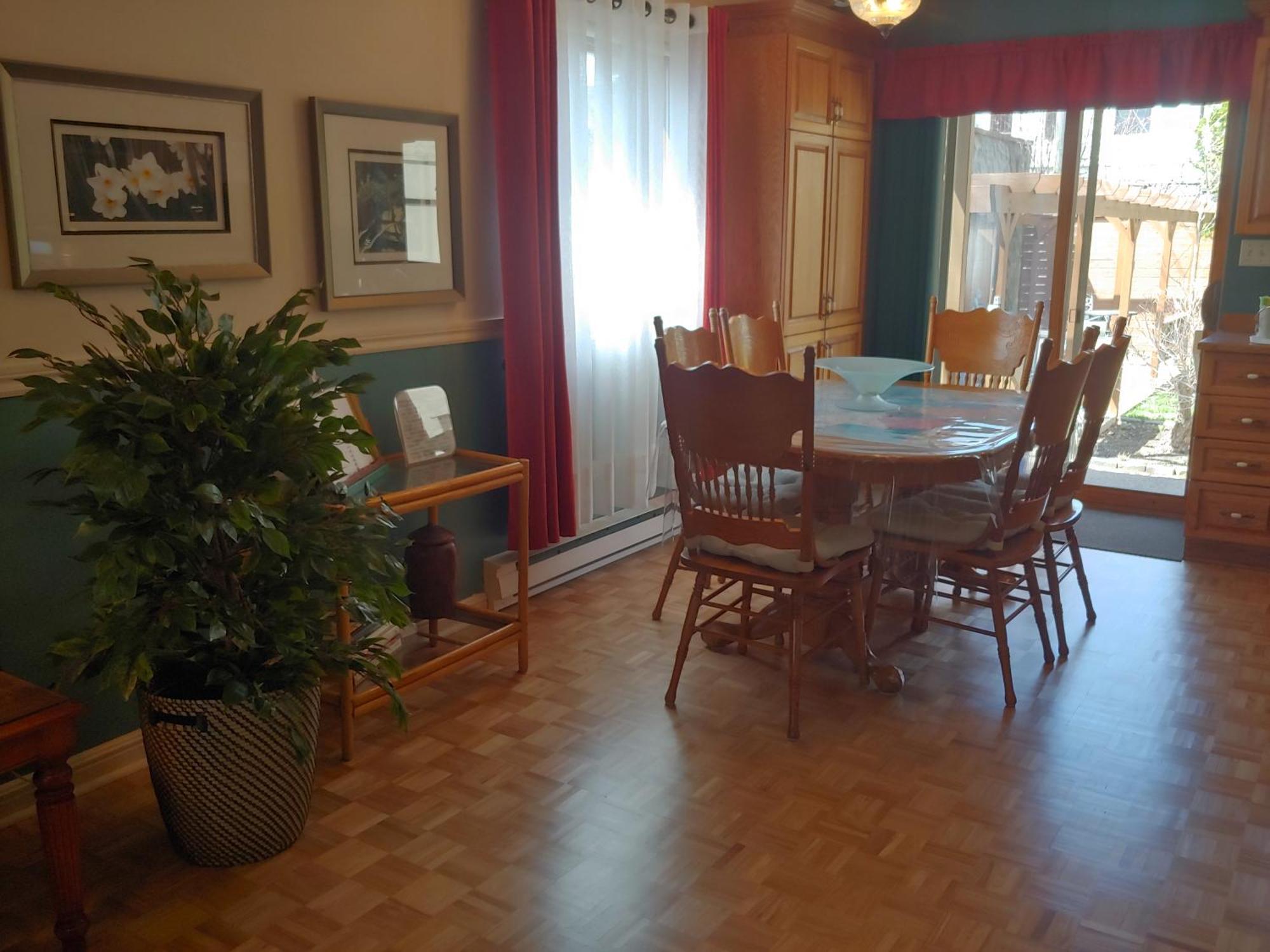 3 Bedrooms 3 Beds Near Metro -2 Parking Free Montreal Ngoại thất bức ảnh